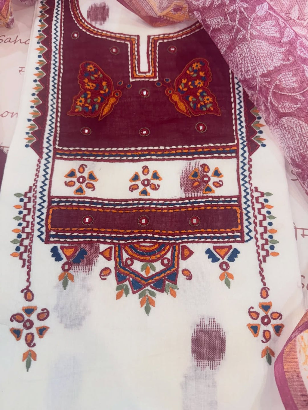 Pure cotton woven kurta with embroidered yoke and sleeve detailing