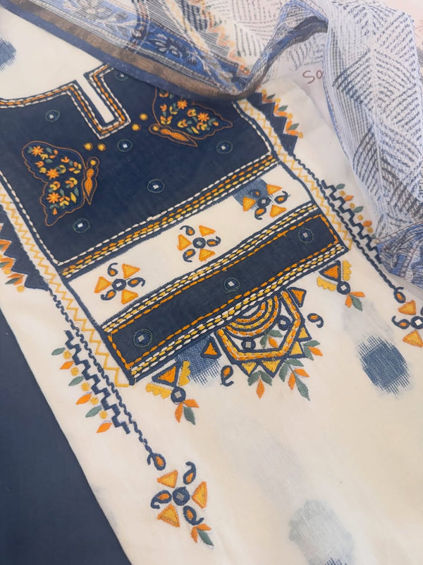 Pure cotton woven kurta with embroidered yoke and sleeve detailing