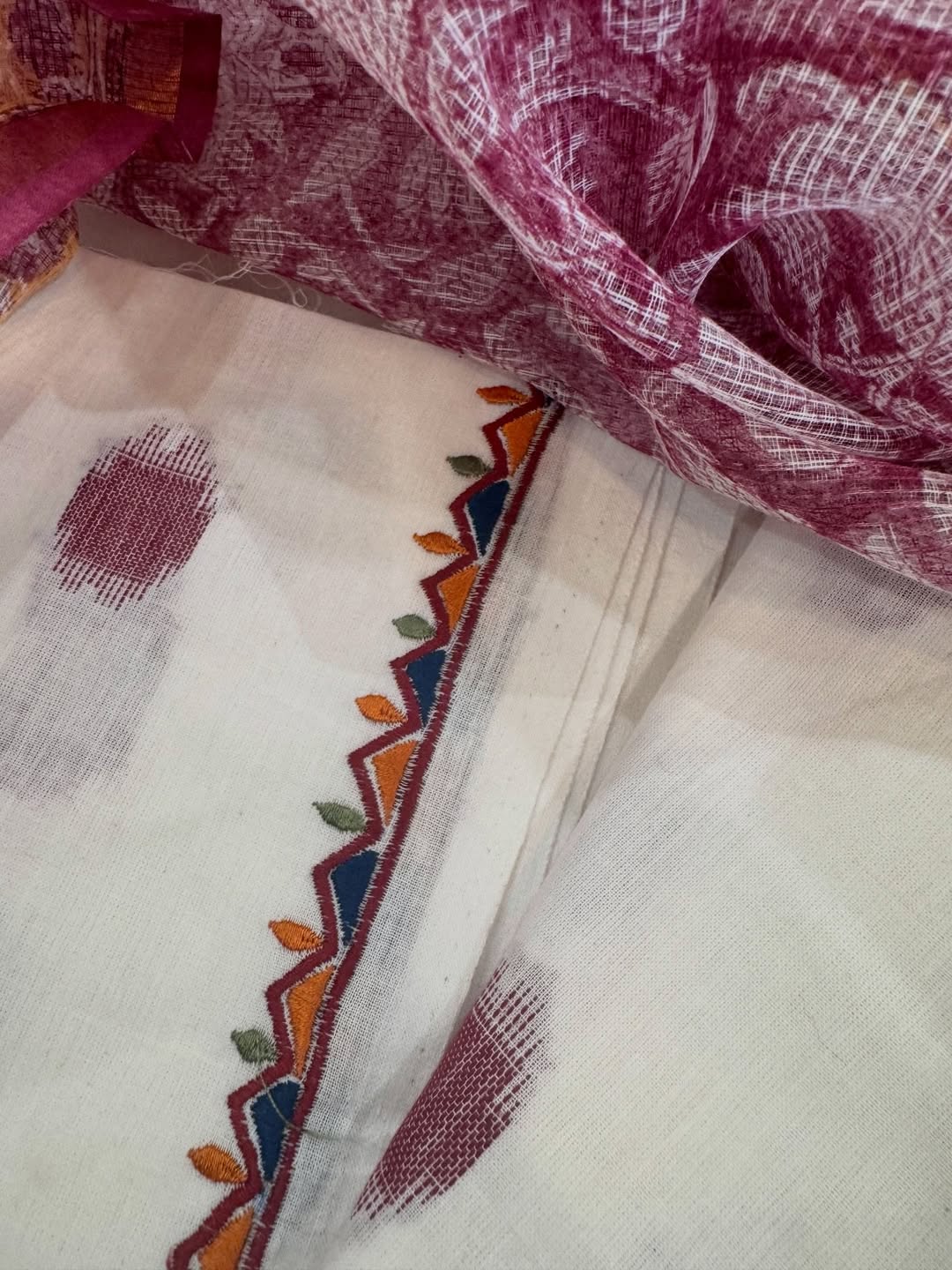 Pure cotton woven kurta with embroidered yoke and sleeve detailing