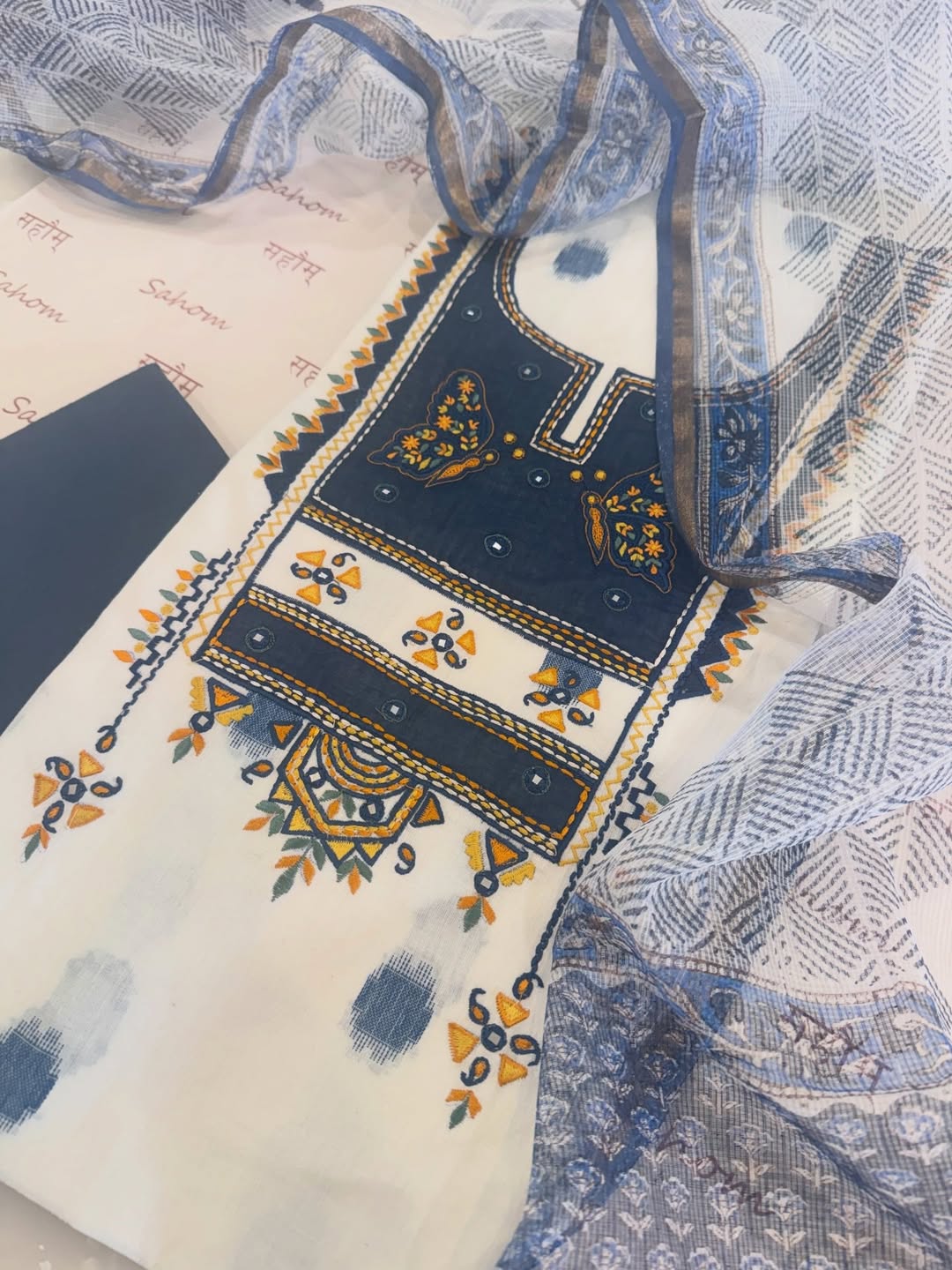 Pure cotton woven kurta with embroidered yoke and sleeve detailing