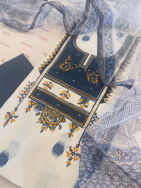 Pure cotton woven kurta with embroidered yoke and sleeve detailing