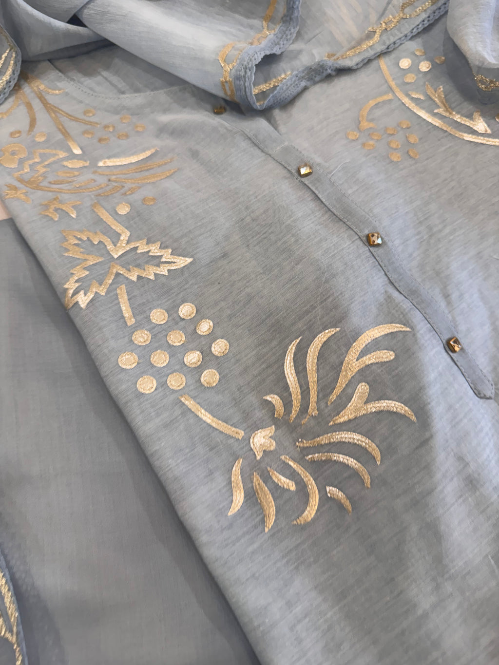 Pure Mul Chanderi Bird Motif Appliqué & Ari Work Kurta Dupatta Set