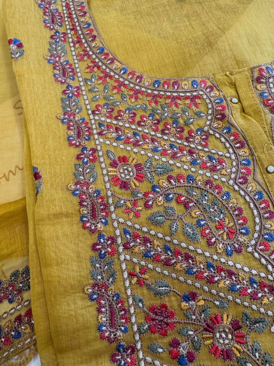 Pure mul chanderi semi stitched kurta and dupatta having beautiful multicoloured embroidery inspire the Kashmiri embroidery art palette.