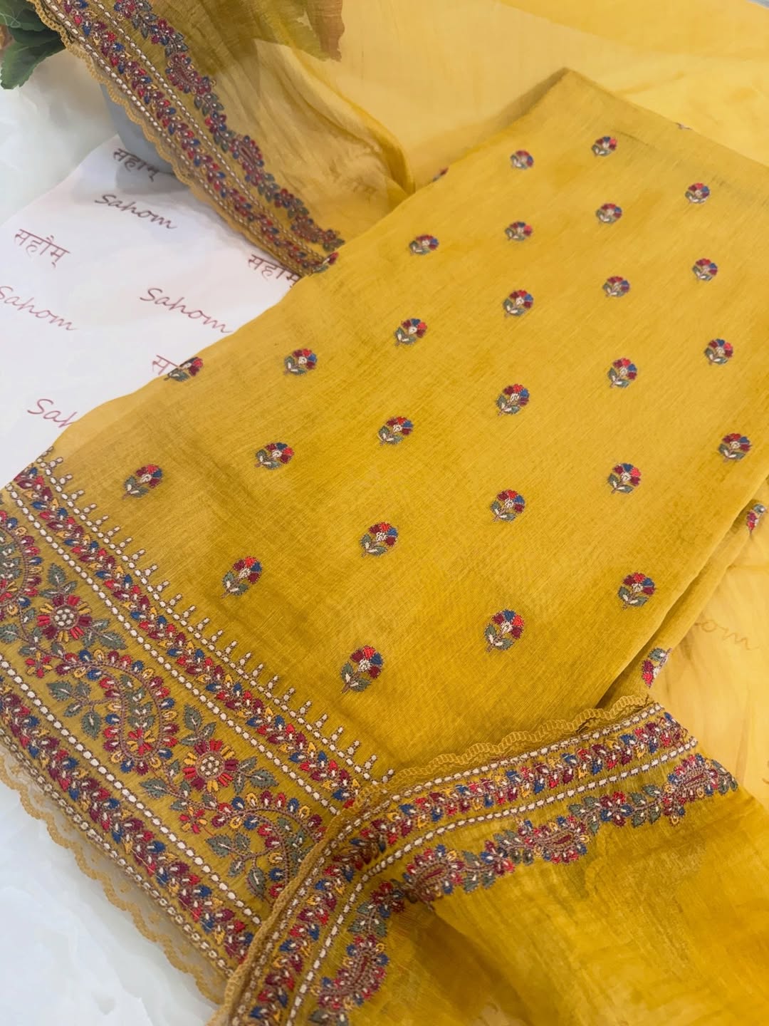 Pure mul chanderi semi stitched kurta and dupatta having beautiful multicoloured embroidery inspire the Kashmiri embroidery art palette.