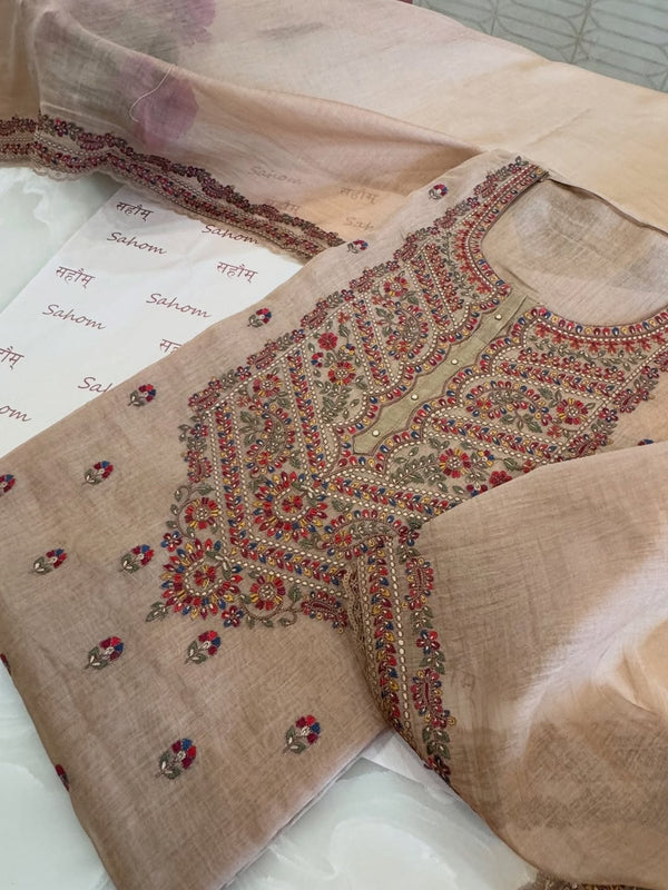 Pure mul chanderi semi stitched kurta and dupatta having beautiful multicoloured embroidery inspire the Kashmiri embroidery art palette.