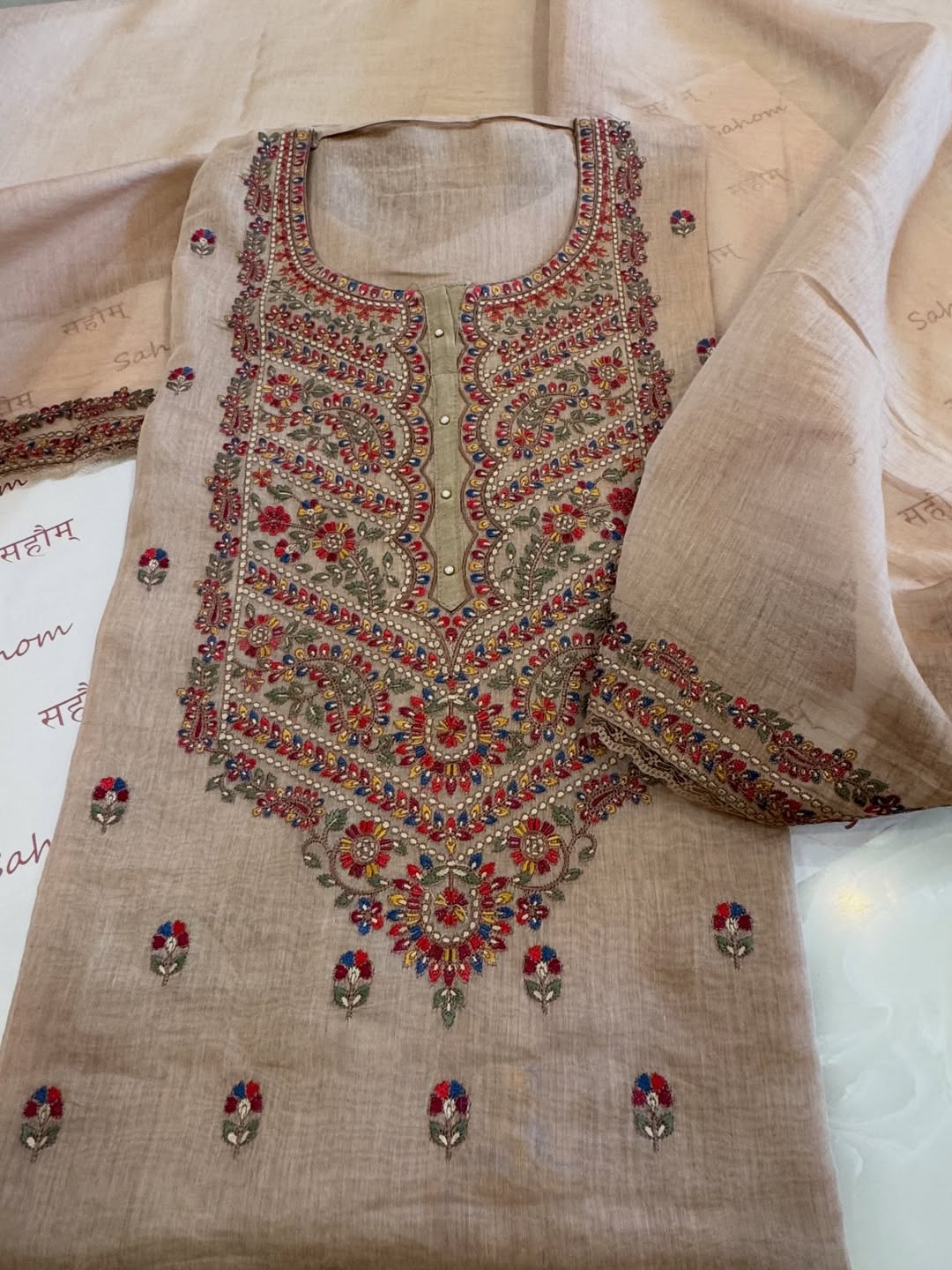 Pure mul chanderi semi stitched kurta and dupatta having beautiful multicoloured embroidery inspire the Kashmiri embroidery art palette.