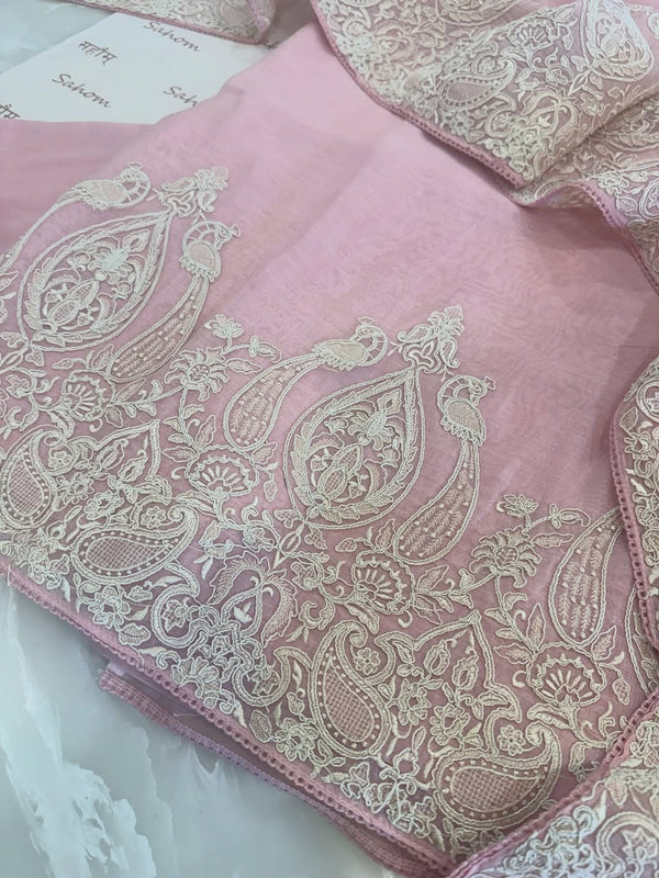 mul chanderi Kurta & Dupatta Set adorned with detailed thread and dori embroidery on the front daaman.