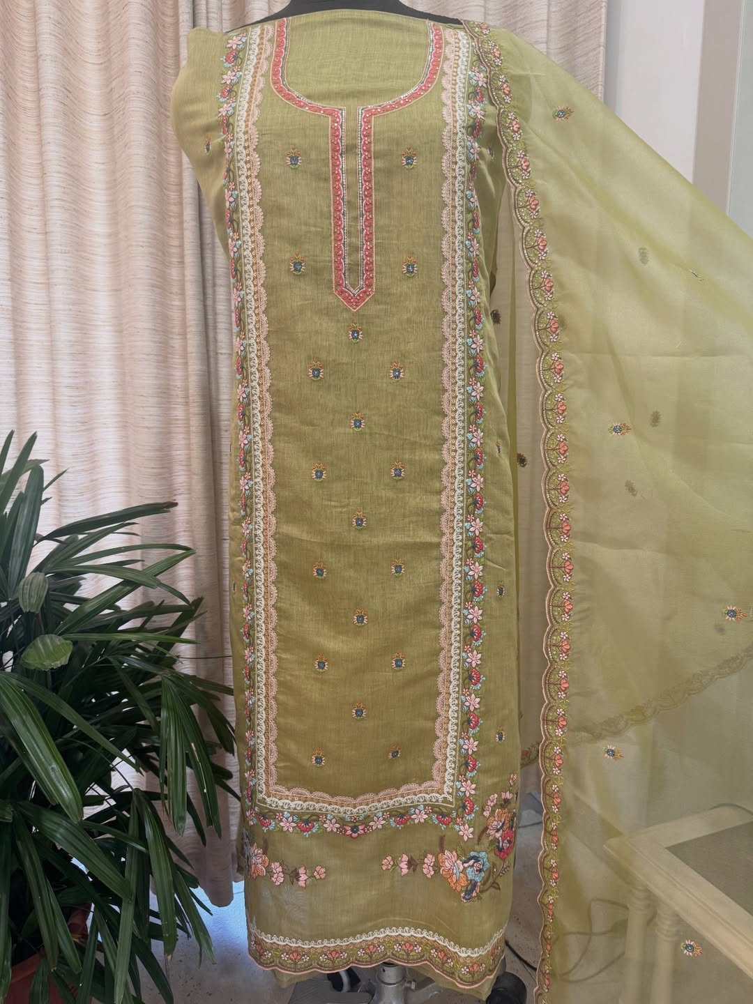 Pure mulchanderi kurta paired with fine organza dupatta