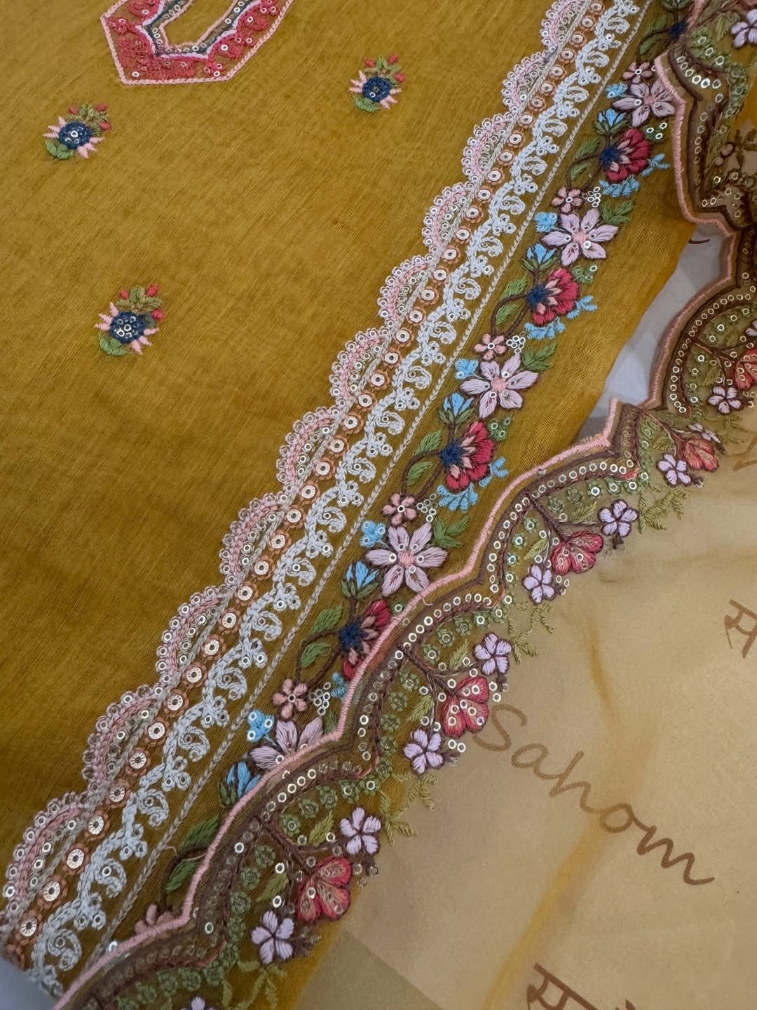 Pure mulchanderi kurta paired with fine organza dupatta