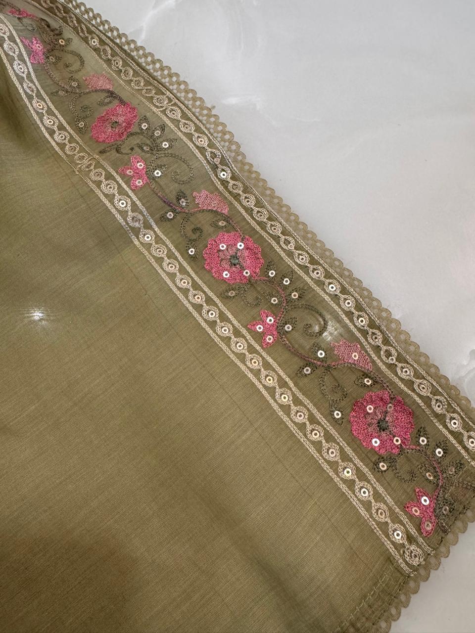 Aari Thread Embroidered Kurta Dupatta Set
