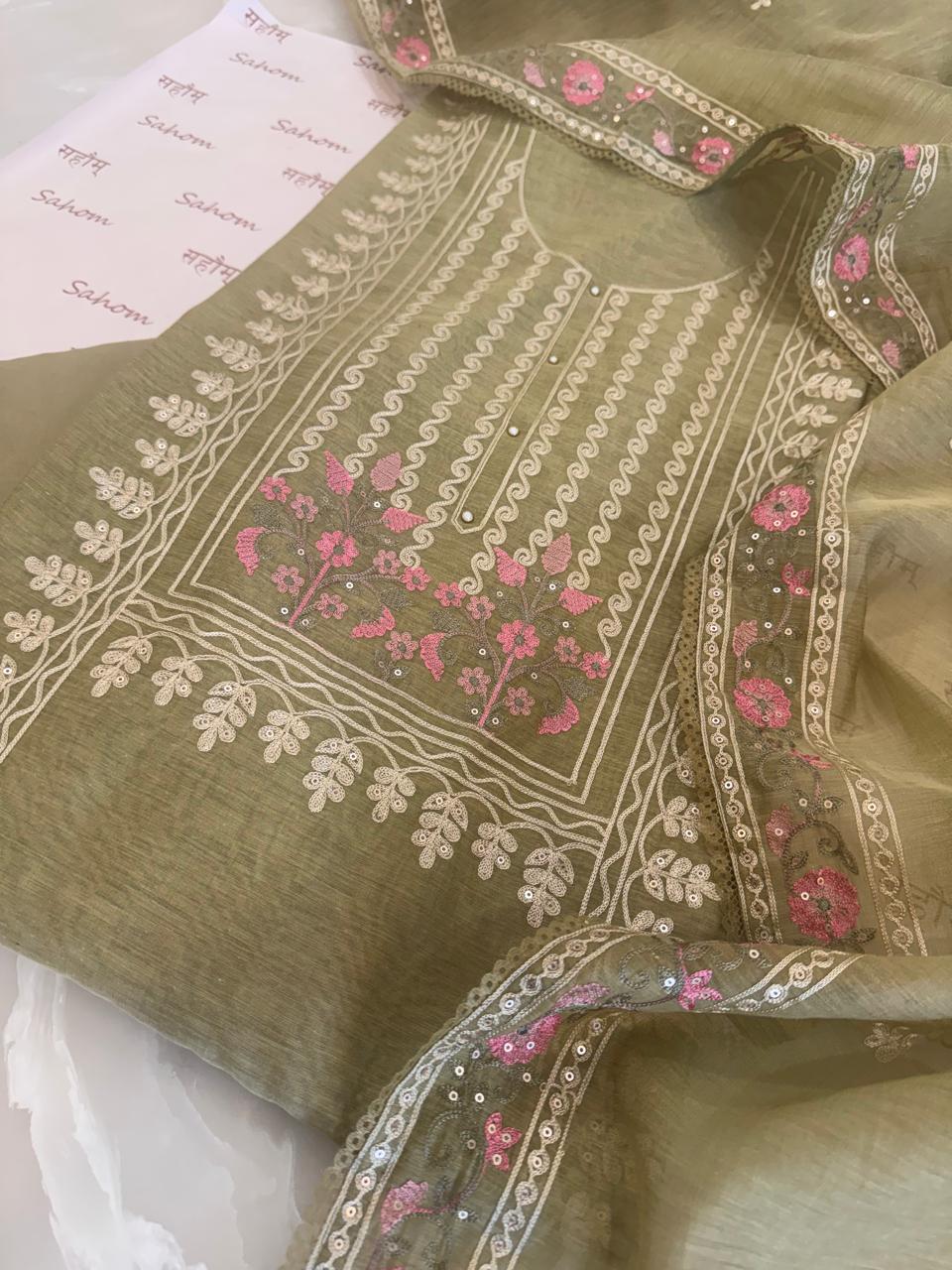 Aari Thread Embroidered Kurta Dupatta Set