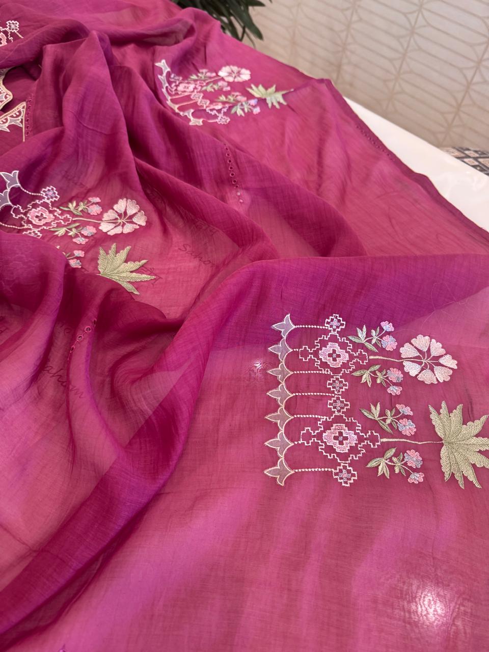 Pure Mul Chanderi Thread & Mirror Work Suit Set