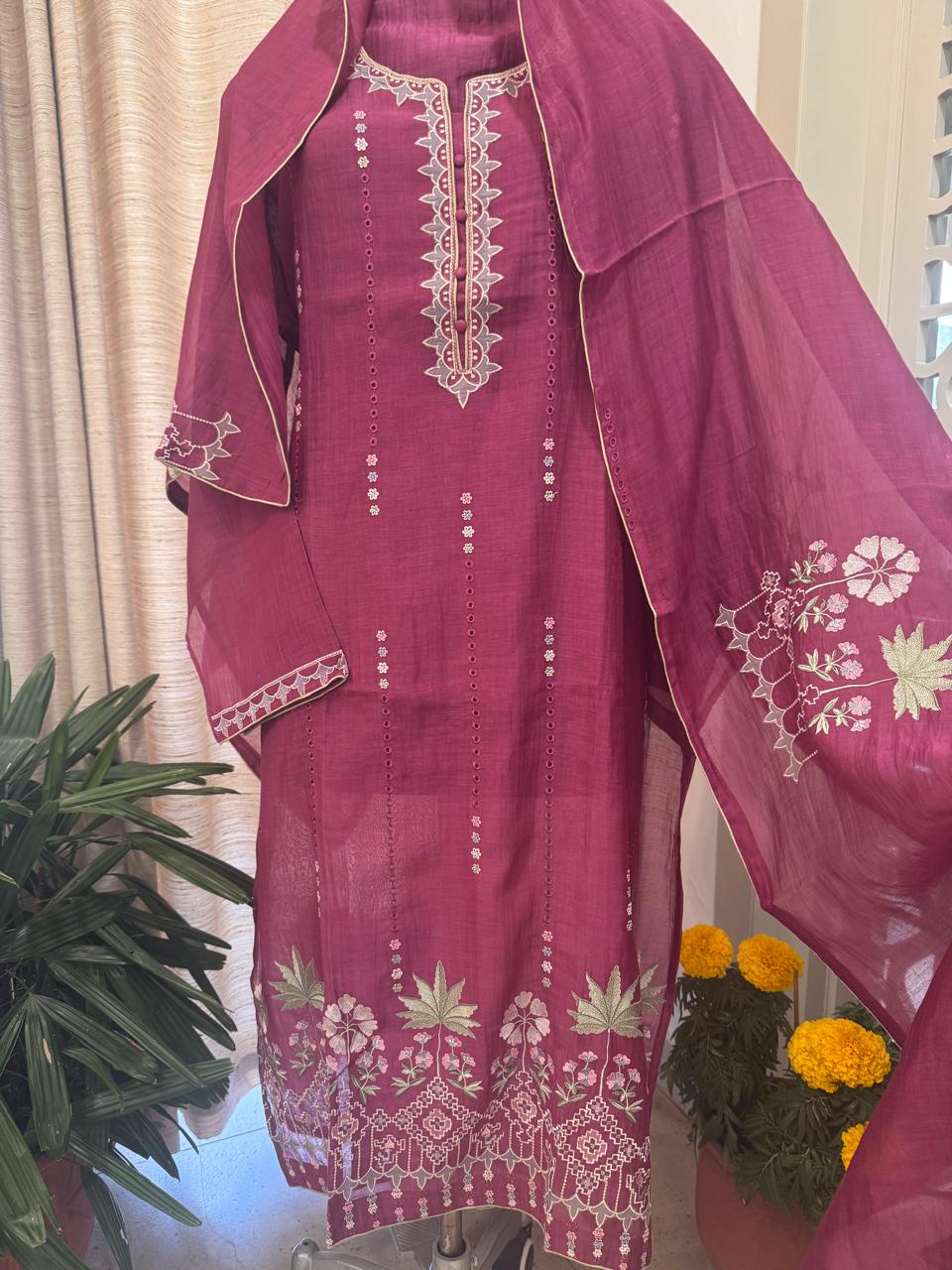 Pure Mul Chanderi Thread & Mirror Work Suit Set