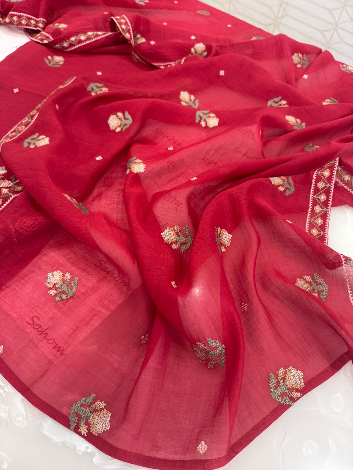 Pure Mul Chanderi Cross Stitch Embroidered Suit Set – Red