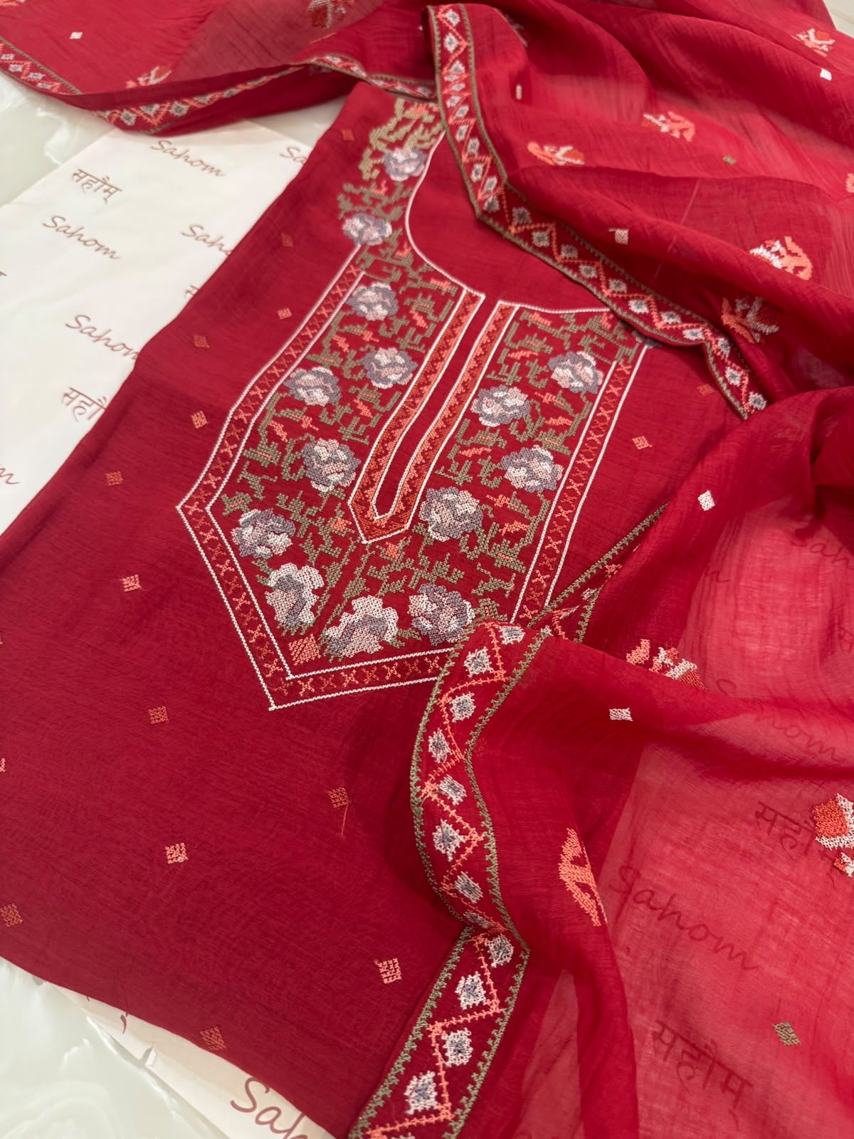 Pure Mul Chanderi Cross Stitch Embroidered Suit Set – Red