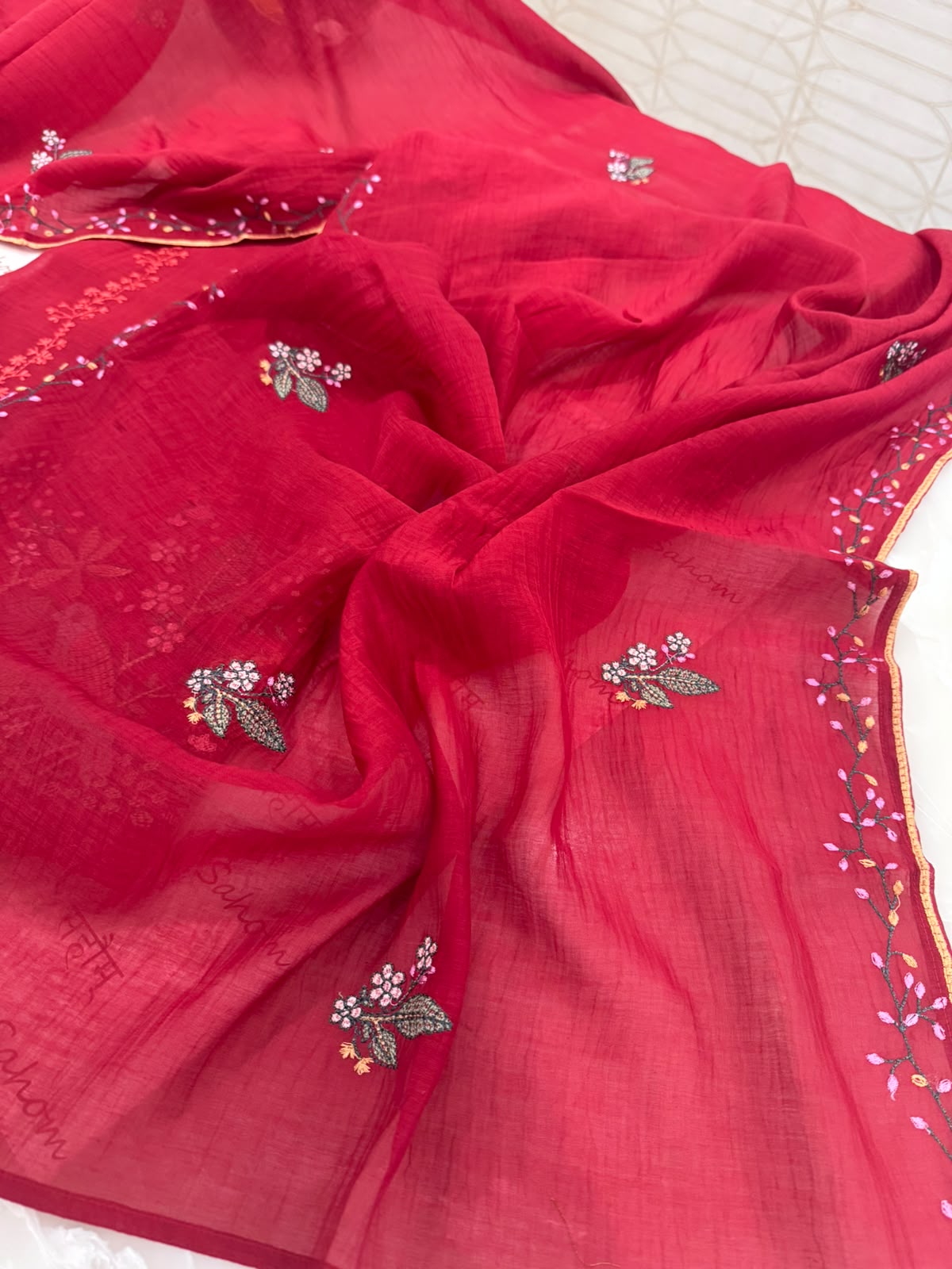 Pure Mul Chanderi Thread Work Embroidered Suit Set – Red
