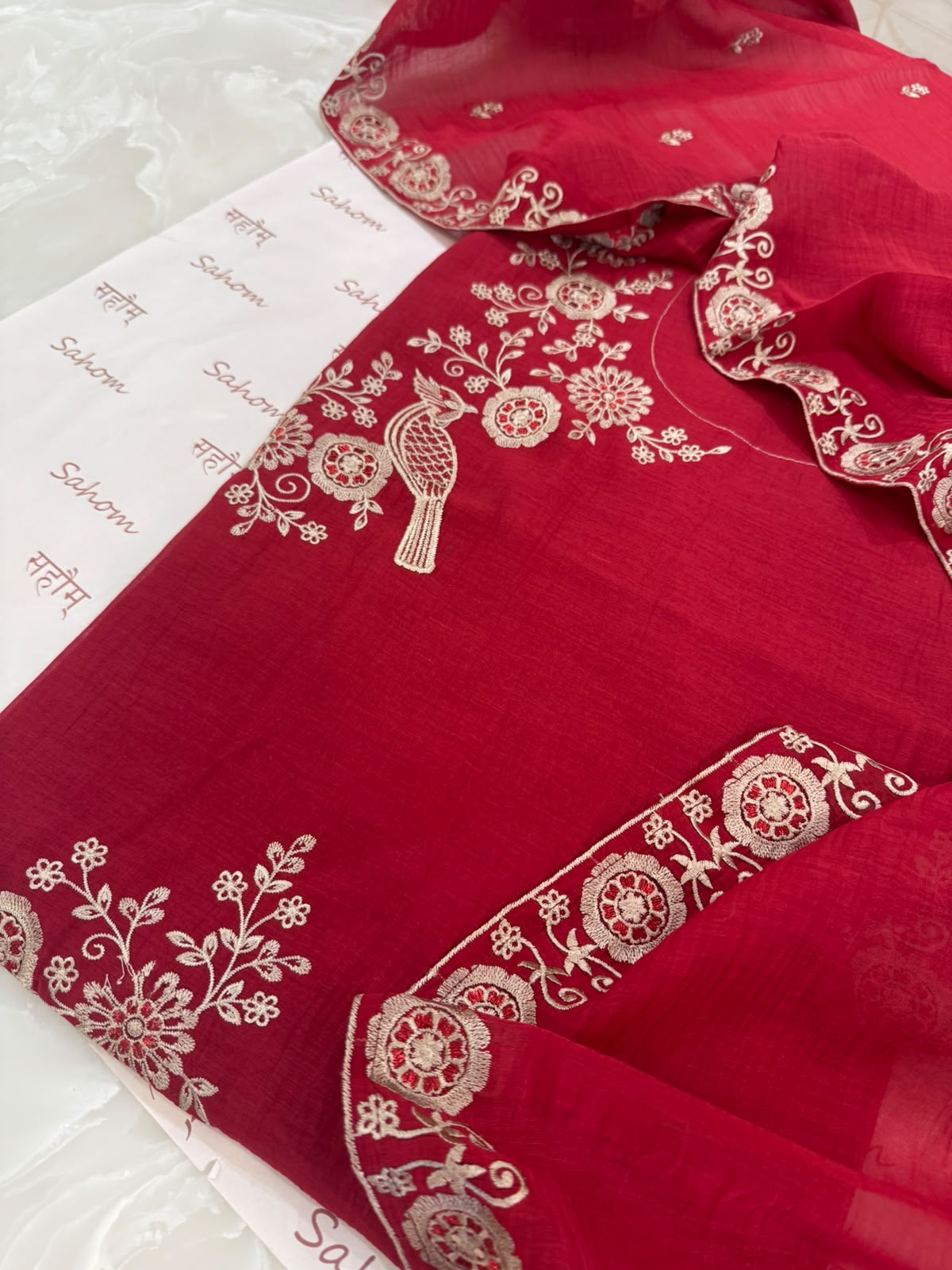 Pure Mul Chanderi Thread Work Embroidered Suit Set – Red